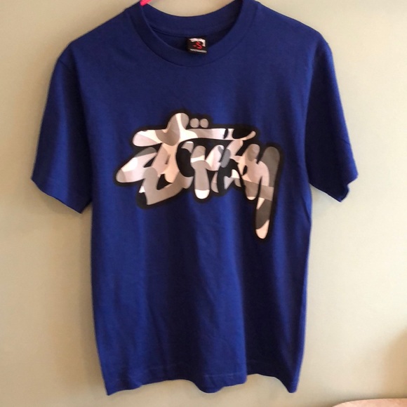 royal blue tee shirt